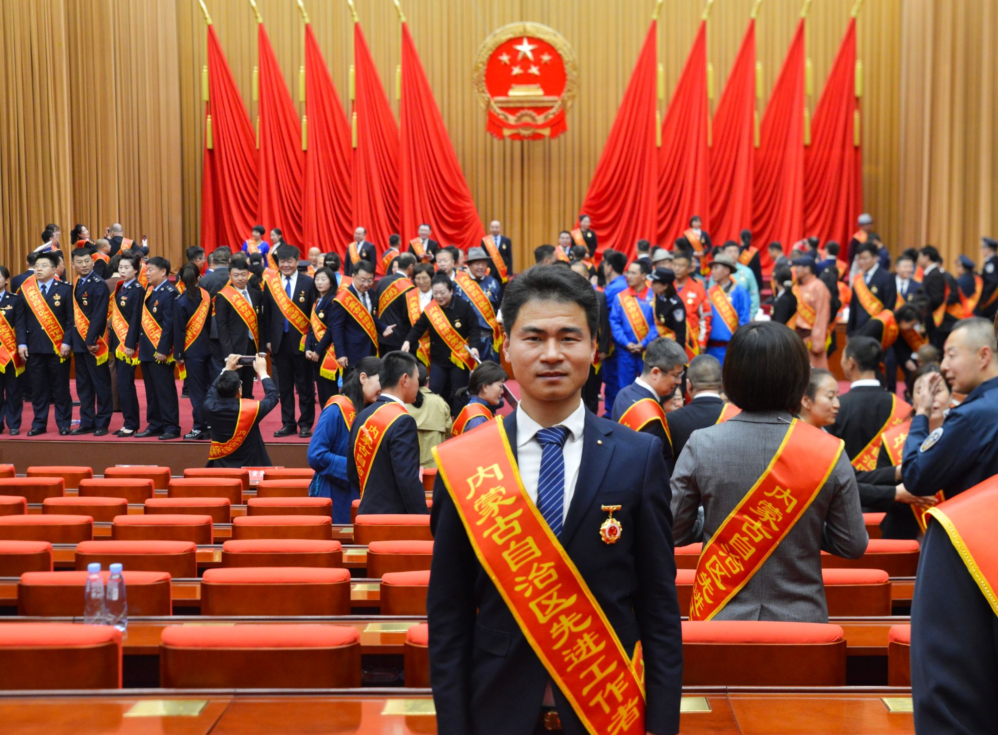 内蒙古人民会堂照片.jpg